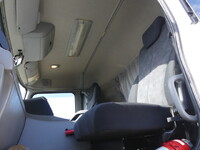 UDトラックスクオンクレーン5段大型（10t）[写真19]