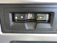 UDトラックスクオンクレーン5段大型（10t）[写真24]