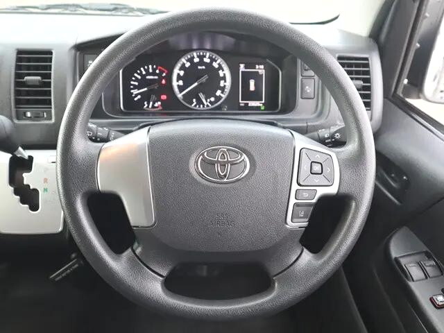 トヨタハイエースバン小型（2t・3t）[写真34]