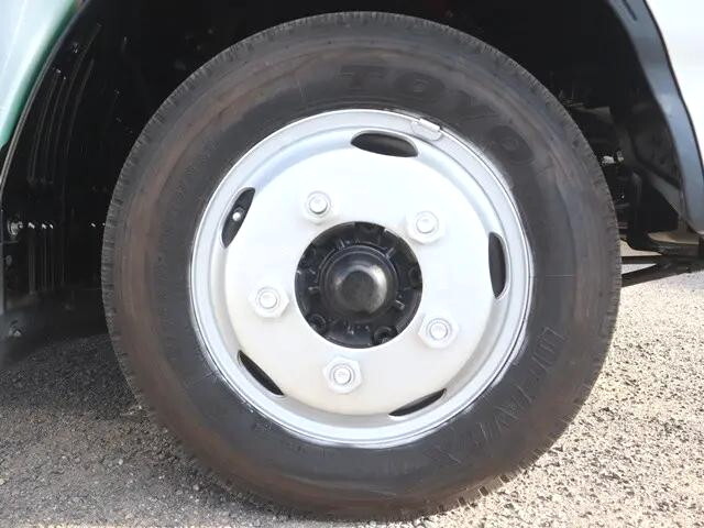 いすゞエルフ平ボディ小型（2t・3t）[写真18]