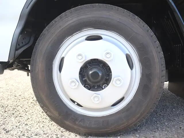 いすゞエルフ平ボディ小型（2t・3t）[写真21]