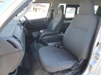 トヨタハイエースバン小型（2t・3t）[写真30]