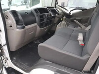 日産アトラス平ボディ小型（2t・3t）[写真31]