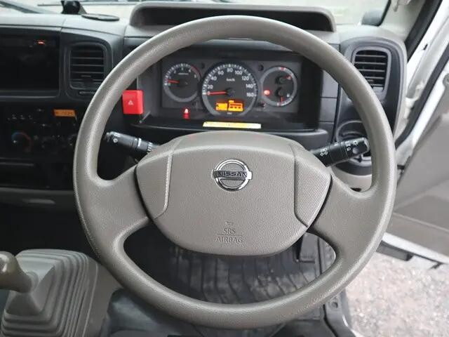 日産アトラス平ボディ小型（2t・3t）[写真32]