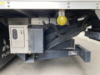 三菱ふそうキャンターパネルバン小型（2t・3t）[写真11]