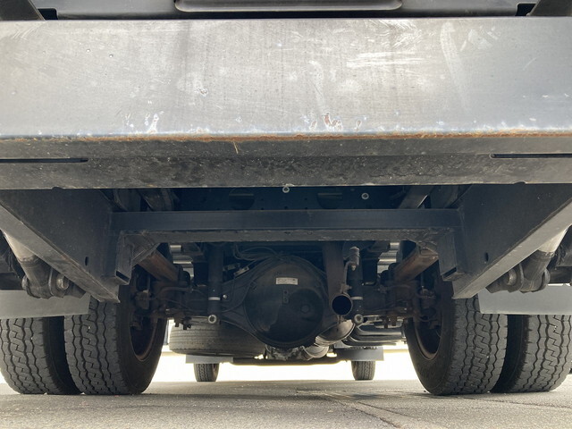 三菱ふそうキャンターパネルバン小型（2t・3t）[写真12]