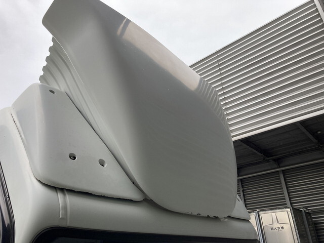 三菱ふそうキャンターパネルバン小型（2t・3t）[写真19]