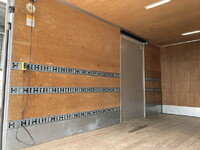 三菱ふそうキャンターパネルバン小型（2t・3t）[写真21]