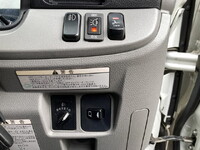 三菱ふそうキャンターパネルバン小型（2t・3t）[写真33]