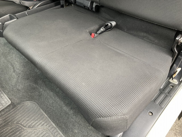 三菱ふそうキャンターパネルバン小型（2t・3t）[写真37]