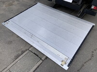 三菱ふそうキャンターパネルバン小型（2t・3t）[写真07]