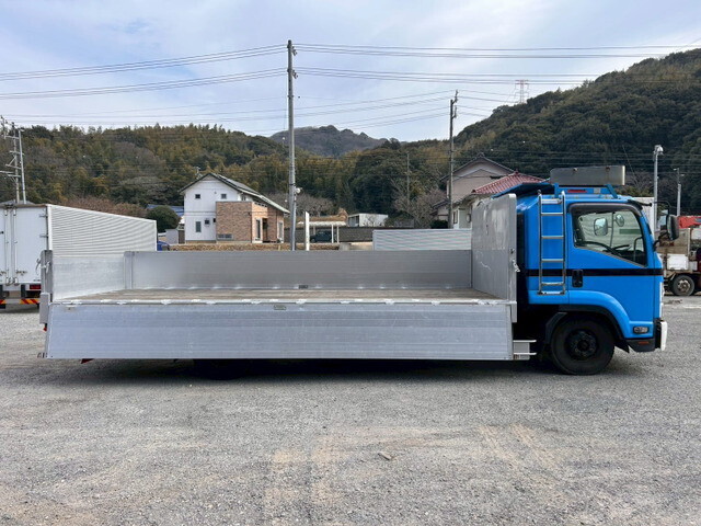 いすゞフォワードアルミブロック中型（4t）[写真11]