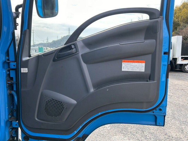 いすゞフォワードアルミブロック中型（4t）[写真14]