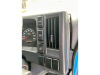 いすゞフォワードアルミブロック中型（4t）[写真26]