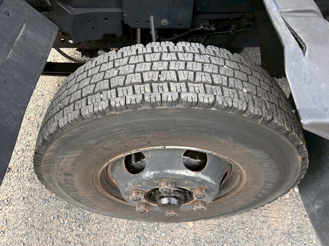 いすゞフォワードアルミブロック中型（4t）[写真37]