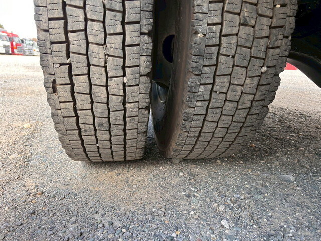 いすゞフォワードアルミブロック中型（4t）[写真39]