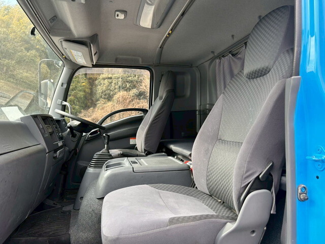 いすゞフォワードアルミブロック中型（4t）[写真05]