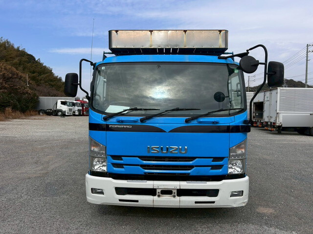 いすゞフォワードアルミブロック中型（4t）[写真07]