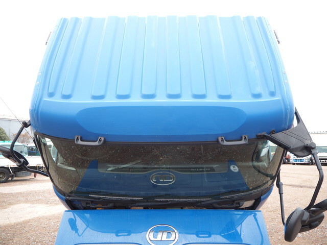 UDトラックスクオンアルミブロック大型（10t）[写真10]