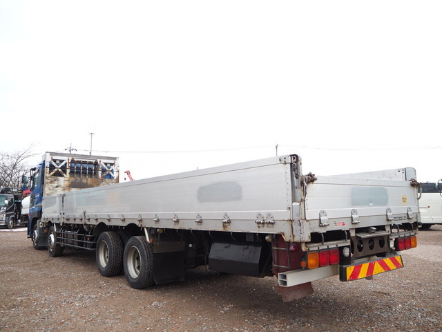 UDトラックスクオンアルミブロック大型（10t）[写真02]