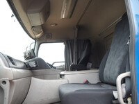 UDトラックスクオンアルミブロック大型（10t）[写真31]