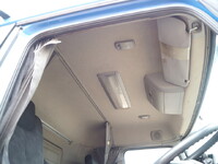 UDトラックスクオンアルミブロック大型（10t）[写真34]