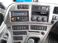 UDトラックスクオンアルミブロック大型（10t）[写真36]