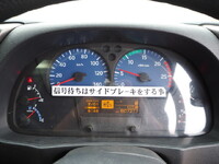 UDトラックスクオンアルミブロック大型（10t）[写真40]