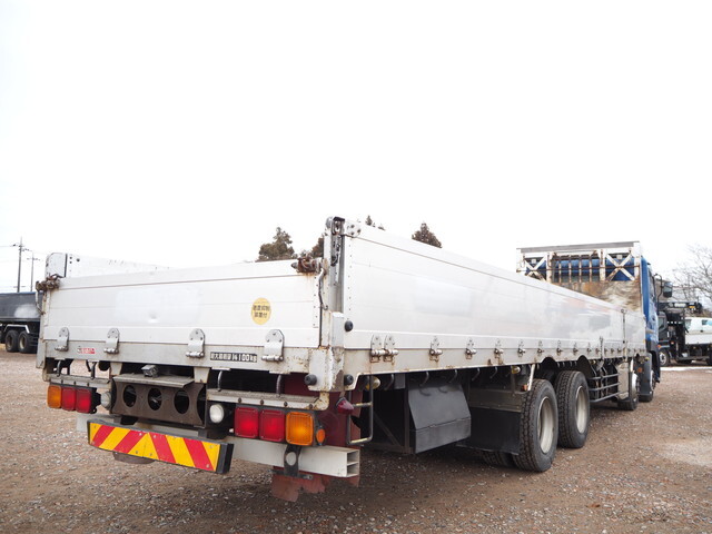 UDトラックスクオンアルミブロック大型（10t）[写真04]