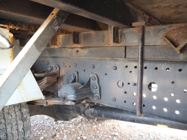 いすゞフォワードクレーン4段増トン（6t・8t）[写真24]