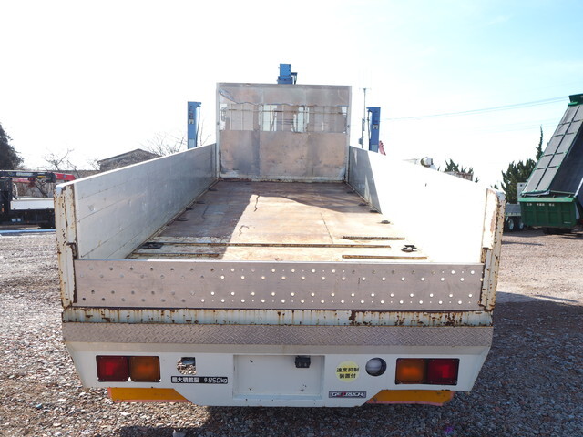 いすゞフォワードクレーン4段増トン（6t・8t）[写真06]