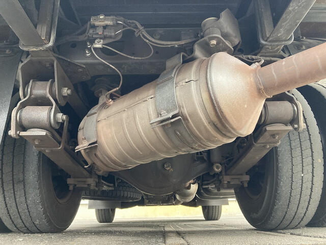 三菱ふそうキャンターアルミバン小型（2t・3t）[写真13]