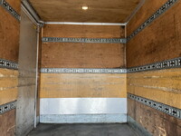 三菱ふそうキャンターアルミバン小型（2t・3t）[写真26]