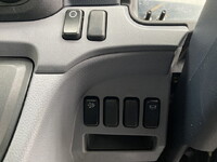 三菱ふそうキャンターアルミバン小型（2t・3t）[写真34]