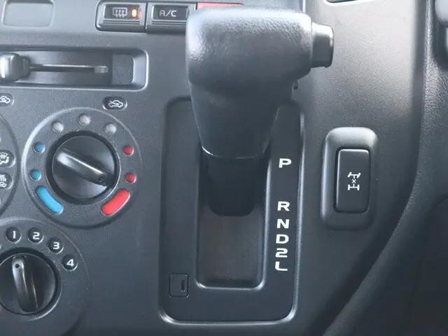 トヨタタウンエースバン小型（2t・3t）[写真34]