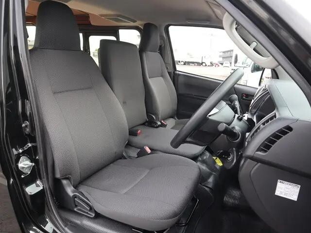 トヨタハイエースキャンピングカー小型（2t・3t）[写真28]