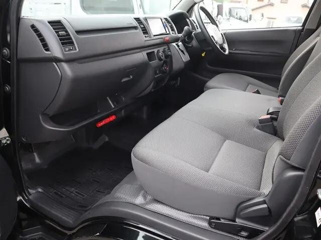 トヨタハイエースキャンピングカー小型（2t・3t）[写真29]