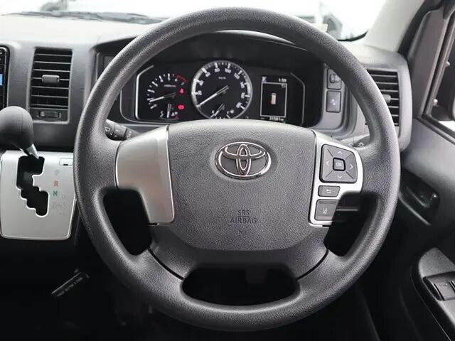 トヨタハイエースキャンピングカー小型（2t・3t）[写真32]