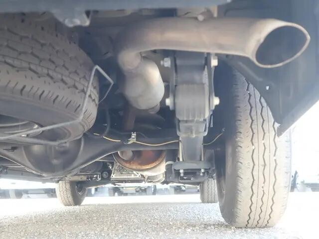 トヨタハイエースバン小型（2t・3t）[写真25]