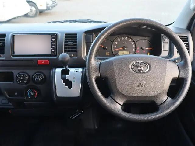 トヨタハイエースバン小型（2t・3t）[写真35]