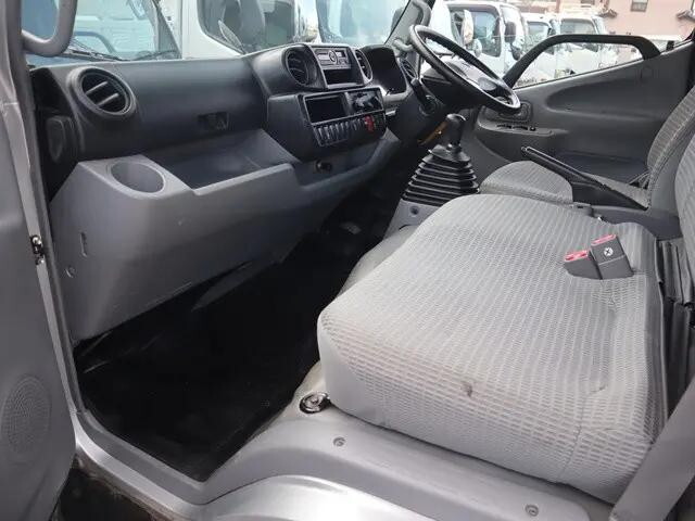 トヨタダイナ平ボディ小型（2t・3t）[写真29]