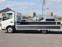 日野デュトロ平ボディ小型（2t・3t）[写真13]