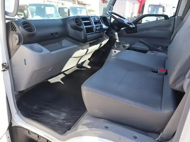 日野デュトロ平ボディ小型（2t・3t）[写真30]