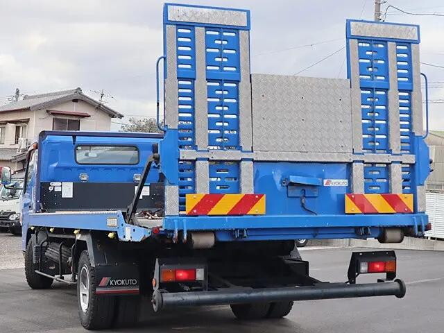 三菱ふそうキャンターセーフティローダー小型（2t・3t）[写真03]