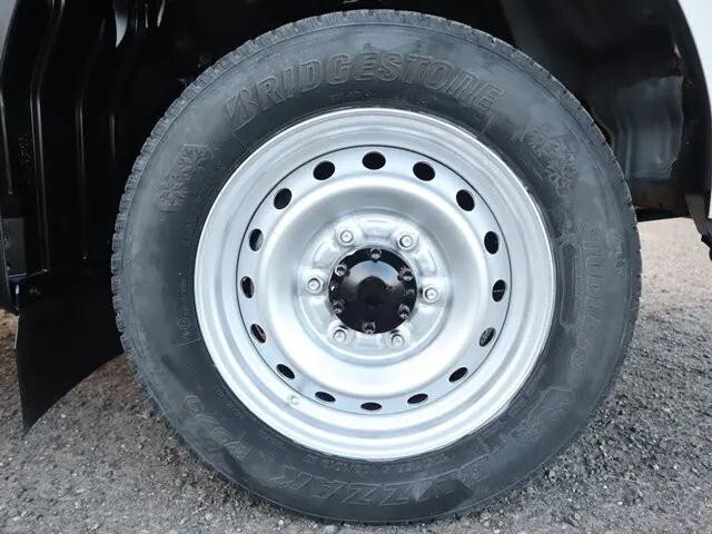 トヨタトヨエース平ボディ小型（2t・3t）[写真20]