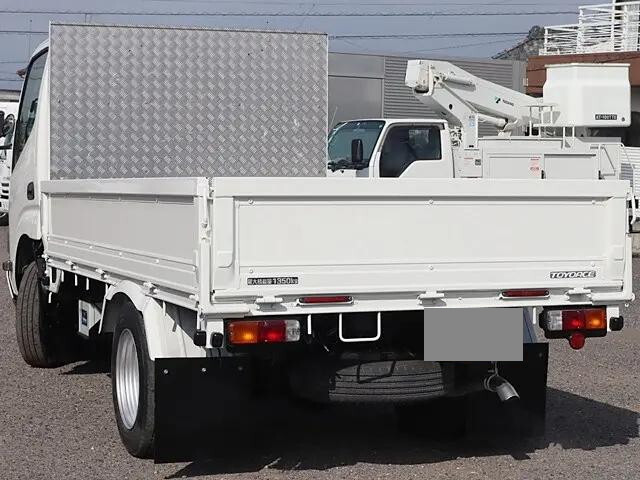 トヨタトヨエース平ボディ小型（2t・3t）[写真02]