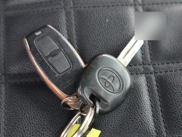 トヨタトヨエース平ボディ小型（2t・3t）[写真37]