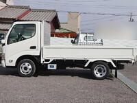 トヨタトヨエース平ボディ小型（2t・3t）[写真09]
