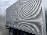 三菱ふそうキャンターアルミバン小型（2t・3t）[写真06]