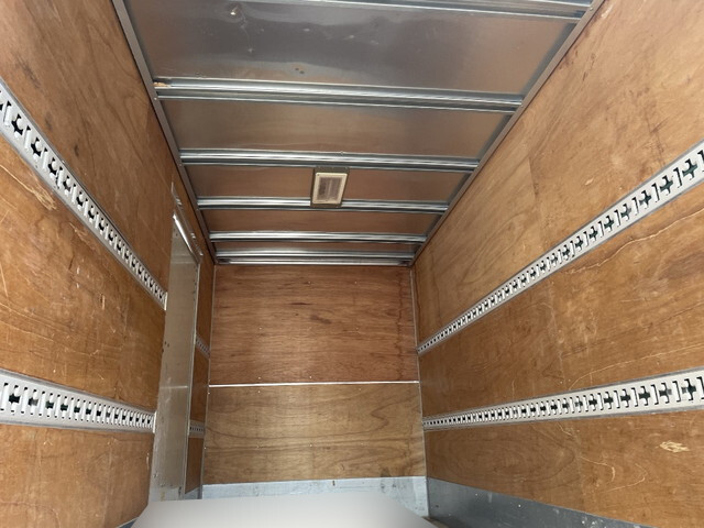 三菱ふそうキャンターアルミバン小型（2t・3t）[写真08]